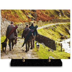 Plaque rectangle groupe de chasseurs marchant avec leurs chiens sur un sentier (21cmx29cm) Modèle de taille Moyenne