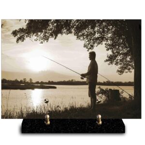 Plaque rectangle pêcheur au bord d'un lac (21cmx29cm) Modèle taille Moyenne