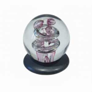 plaque funéraire en granit et boule de sulfure de verre 10 cm de diamètre (11cmx12cm) volutes